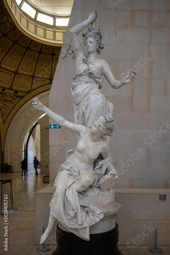 Foto Paris, France - 8 Nov 24: Marble allegorical sculpture group in Musée d'Orsay, P