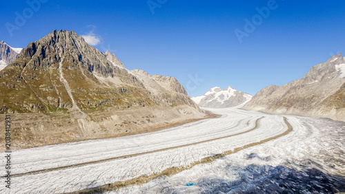 Tableau sur toile Aletsch Glacier receding in Swiss Alps representing climate change