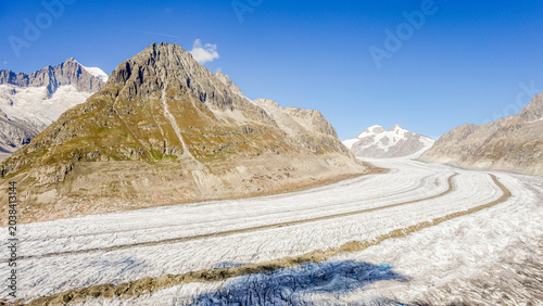 Fotografia Aletsch Glacier in Swiss Alps showing environmental change