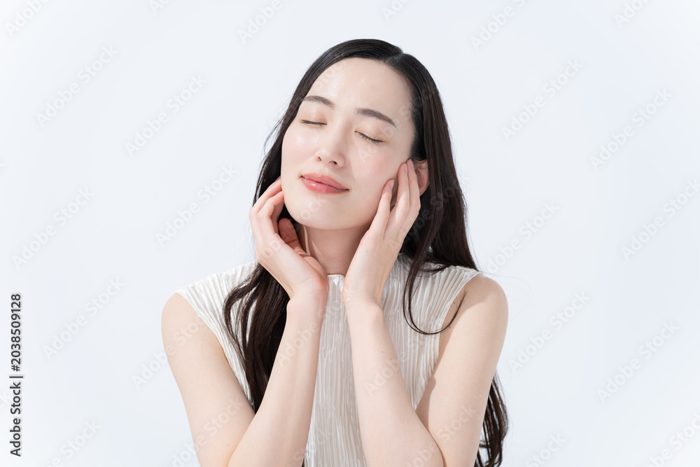 Fototapeta premium 女性のスキンケア(美容・ビューティー)