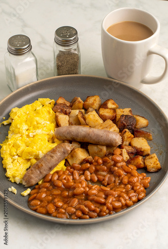 scramble eggs with  baked beans and home fries
