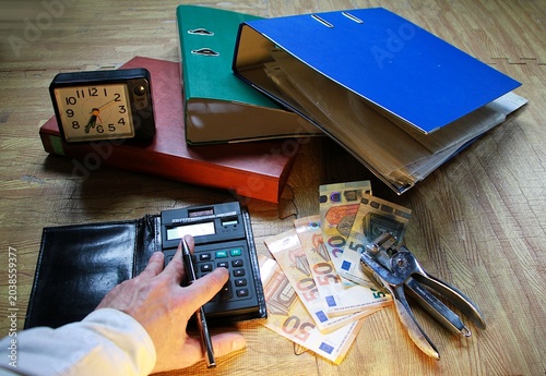 Konstfotografi Contabilidad, finanzas, declaración de la renta y economía countable con calcula