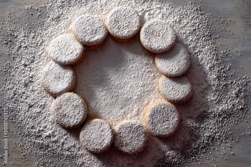 iced sugar on cookies