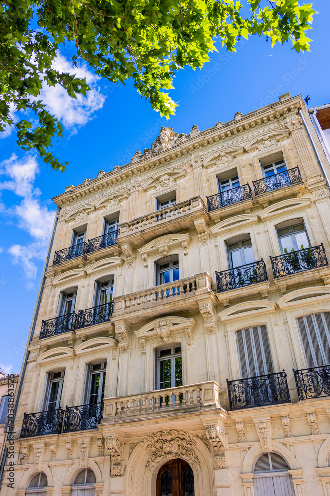 Fototapeta premium Dans les rues de Narbonne en France