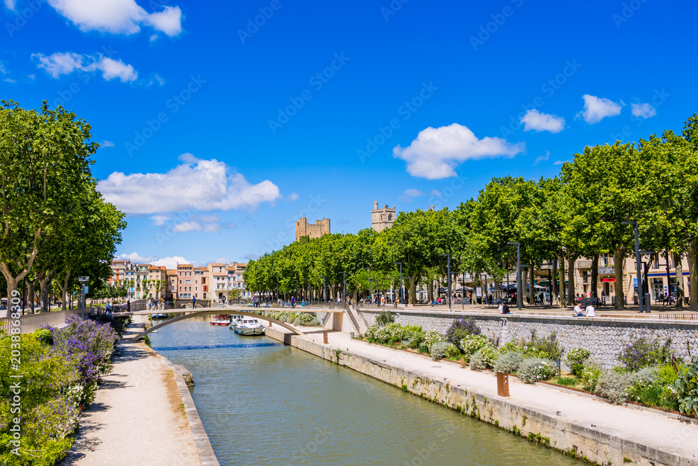 Obraz premium Le Canal de la Robine à Narbonne en France