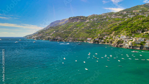Foto Aerial panorama of Maiori and Minori seaside resorts in Campania Italy