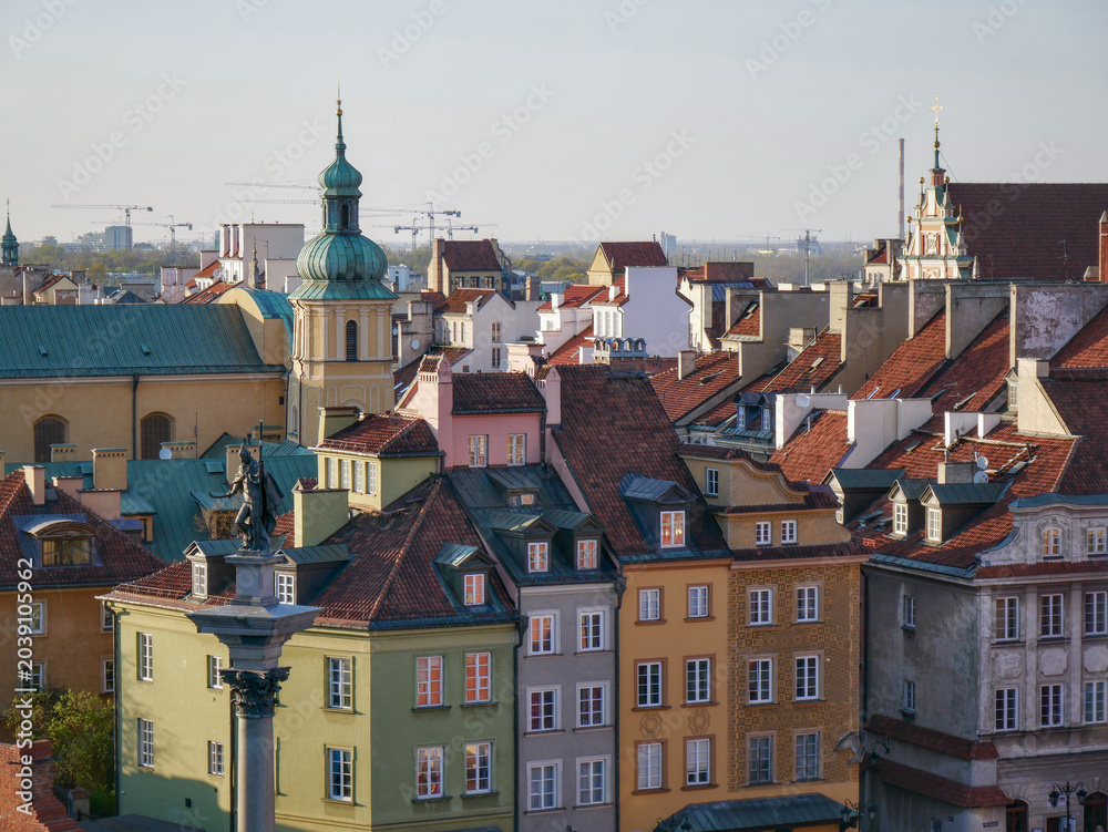 Obraz premium Panoramic View of Warsaw Old Town Historic Center at Sunset, Poland