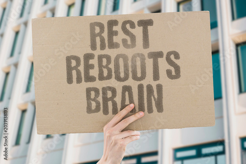 Canvastavla "Rest reboots brain" Sleep and breaks restore cognitive function