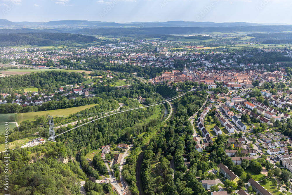 Obraz premium Suspension bridge Neckarline over Neckar river from above in Rottweil, Germany