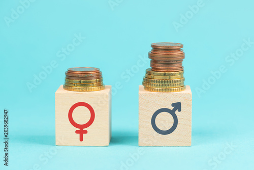 Konstfotografi Payment gap, income of men and women for work, disadvantage in society, female o