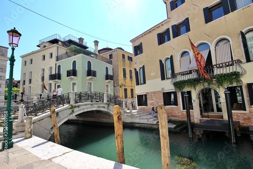 Vászonkép Rio della Salute (canal) next to Santa Maria della Salute in the Dorsoduro distr