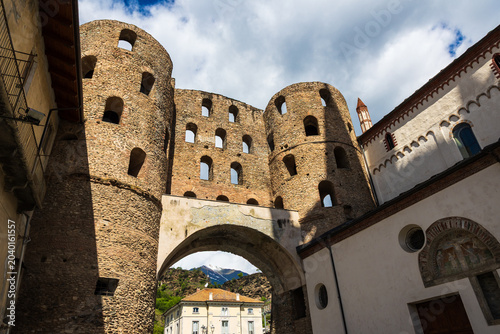 Photos Porta Savoia (Savoy Gate), remnant of the Roman ramparts of Susa adjoining the S