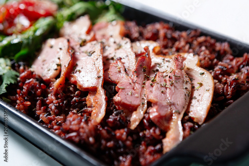 Valokuva Lunch box containing duck meat
