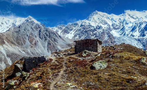 Foto A breathtaking arrival scene at Nanga Parbat Base Camp, with trekkers celebratin