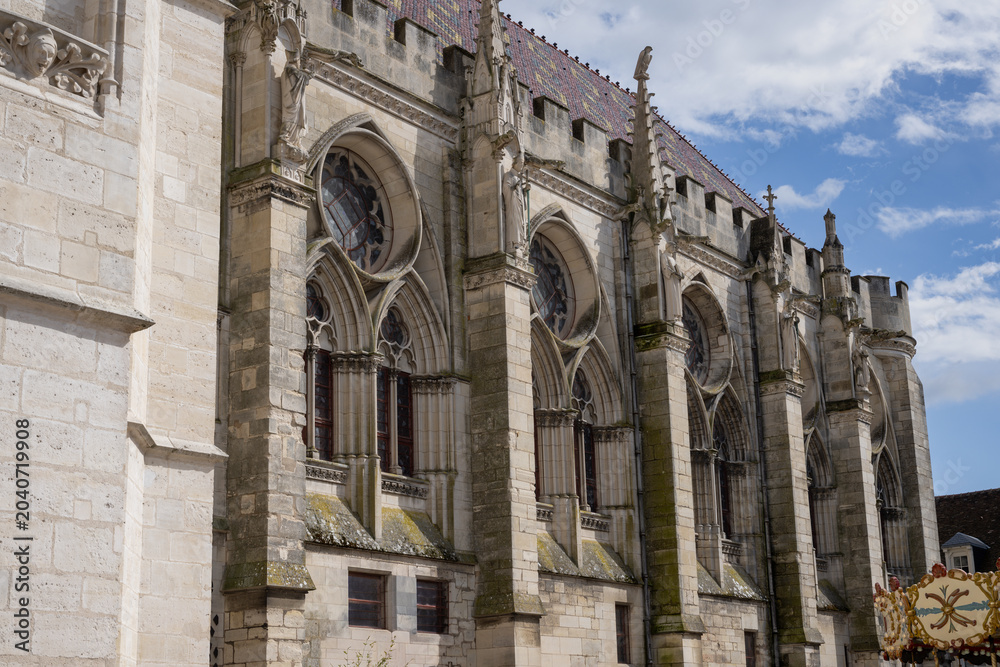 Fototapeta premium Sens Cathedral is a Catholic cathedral located in the city of Sens, in Burgundy-Franche-Comté, in eastern France.