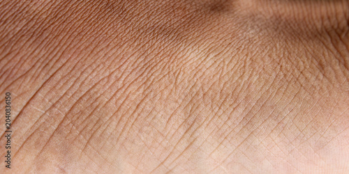 Tableau sur toile the texture of the skin on the feet of men with brown skin, with lines and wrink
