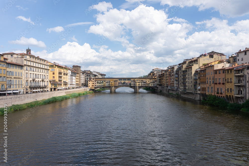 Fototapeta premium A bridge and river in Florence, Italy