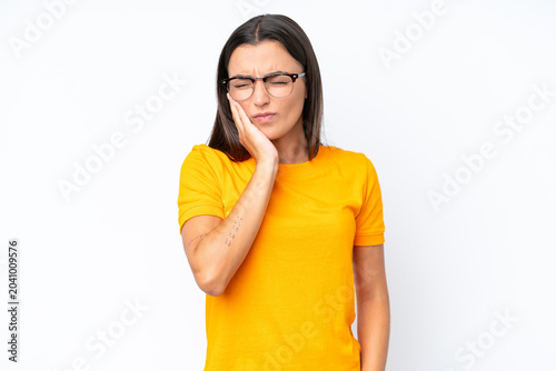 Fotografie Young caucasian woman isolated on white background with toothache