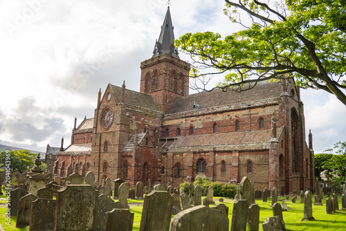 Schilderij op canvas Cemetery in the churchyard around St Magnus Cathedral in Kirkwall, Orkney Island