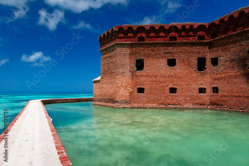 Fotografie Red brick of fort jefferson in dry tortugas national park
