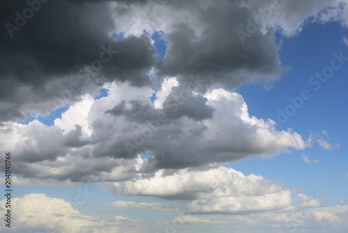 Foto blue sky with clouds
