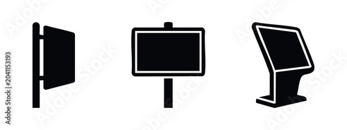 Foto Three black silhouette icons of information displays and screens on a white back