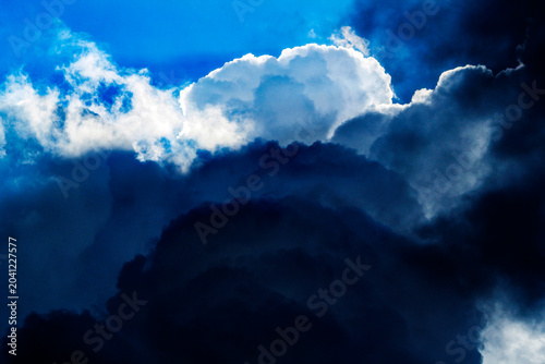 Foto Dramatic skies and shifting clouds