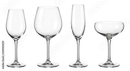 фотографія Empty crystal clear wine and cocktail glasses collection, isolated on transparen