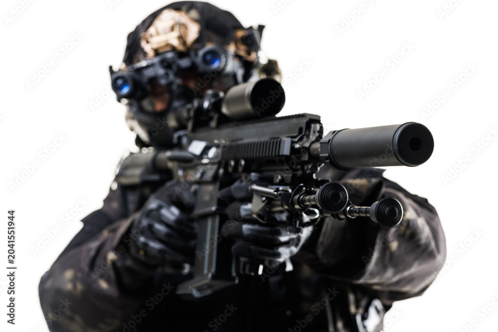 Obraz premium Tactical Soldier in Combat Gear Equipped with Advanced Weaponry