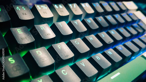 Cuadro en lienzo Teclado gamer en español con luces