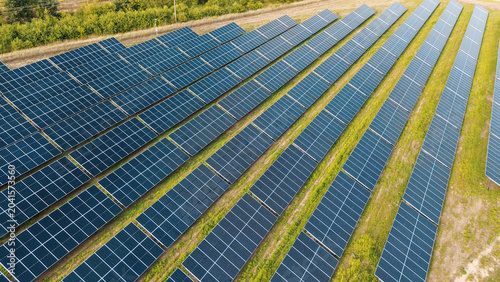 Sustainable solar farm providing zero emission power