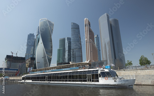 Canvas Print Moscow-City Modern Architecture with Cruise Ship on Waterway