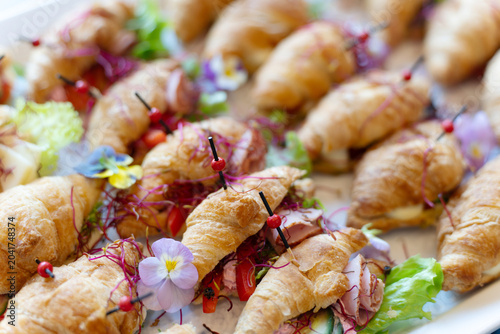 kanapki na śniadanie- zdrowa żywność, catering