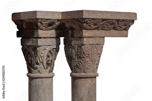 Foto elements of architectural decorations of buildings, columns, pommel and patterns, on the streets in Barcelona, public places