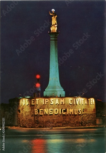 MESSINA.LITTLE MADONNA BY NIGHT.ITALY.