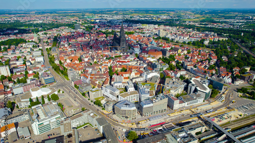 Canvas-taulu Aerial view beside the old town of the city Ulm and the Münster cathedral the largest church tower in the world on a sunny noon in spring in Germany, Baden-Württemberg