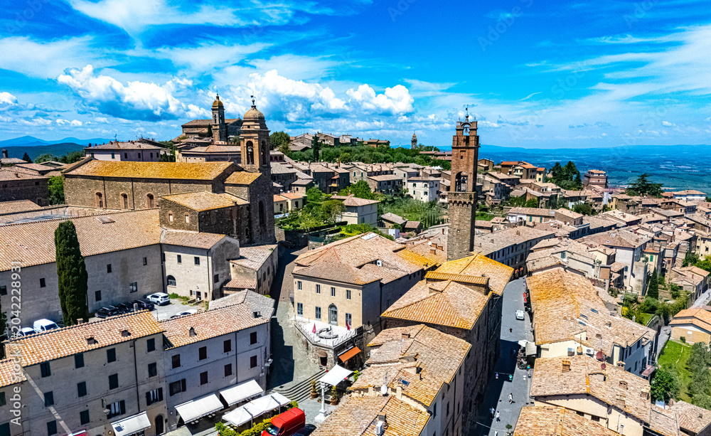 Naklejka premium View of Montalcino, in the province of Siena,Tuscany, Italy