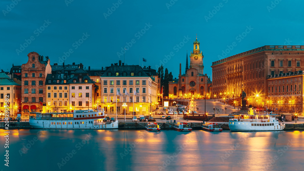 Fototapeta premium Scenic View Of Embankment In Old Part Of Stockholm At Summer Evening, Sweden. Time After Sunset.