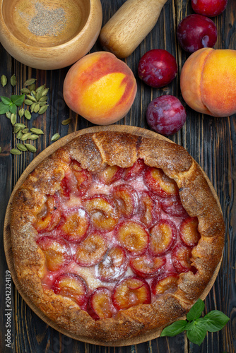 Fruit open pie (galette).