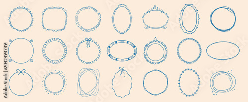 Obraz na plátne Hand drawn round and oval frames collection.
