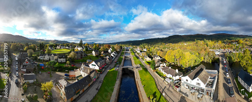 Foto 180° Panorama Aerial Drone Shot at Lock Chambers at Fort Augustus in the Parish