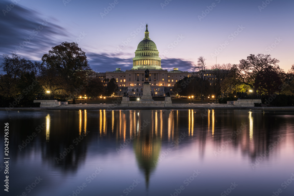 Obraz premium The U.S. Capitol Building, a landmark building in Washington, D.C.
