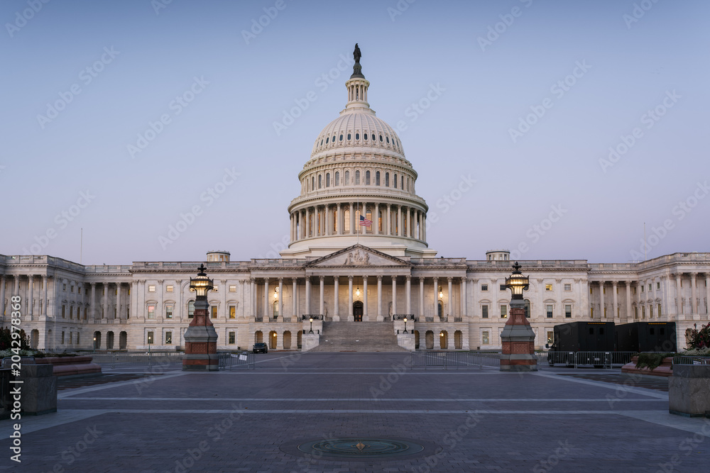 Fototapeta premium The U.S. Capitol Building, a landmark building in Washington, D.C.