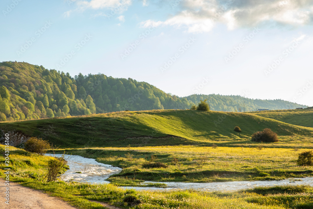 Obraz premium Beautiful landscape with river