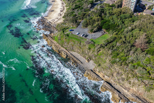 Foto Aerial scene capturing Pebbly Beach and 2nd Head Lookout in Forster, NSW, Australia