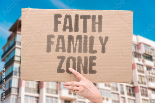 Tableau sur toile "Faith family zone" Religious upbringing belongs at home