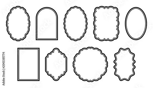 Foto Assorted vintage label frames with scalloped edges, oval and arch forms, decorat
