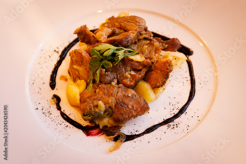 Photos Tyrolean Beef Rosti with Braised Onions and Potatoes, an Italian Specialty