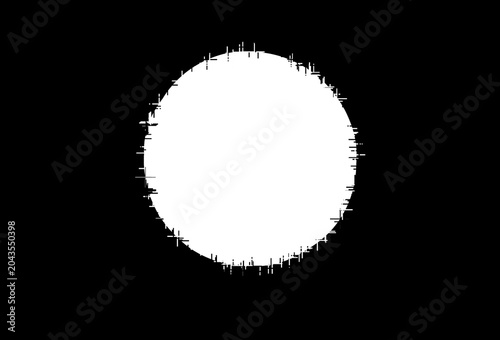 Konstfotografi A large white circle appears against a black background.