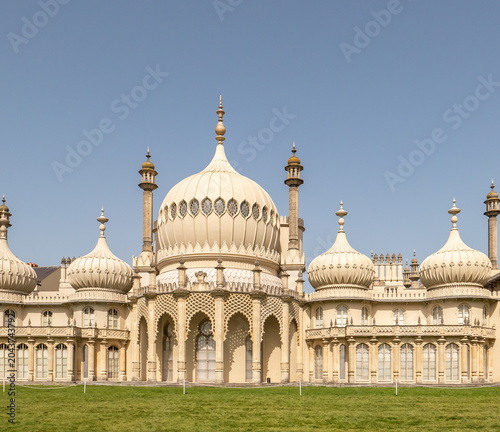 Front on view of Brighton Pavilion on a bright and sunny day